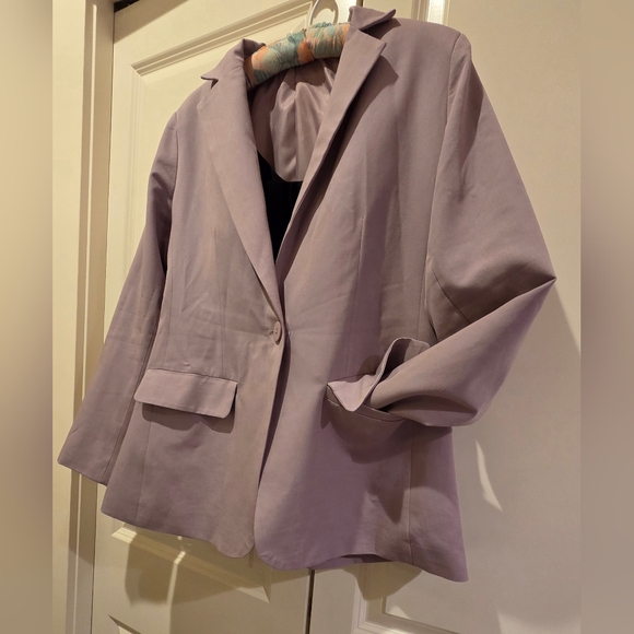 Jackets & Blazers - Women's Lilac Single-Button Blazer Jacket